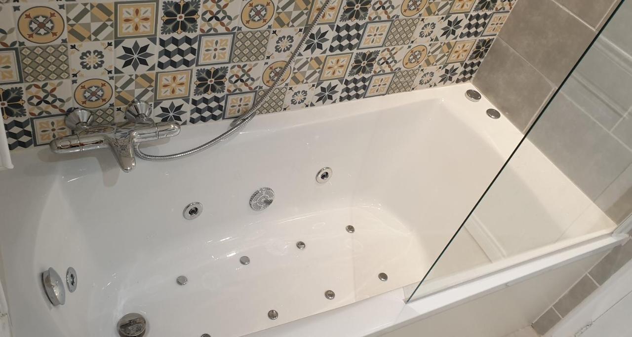 Apartament La Soloire 1 A 6 Pers - 2 Sdb -1 Balneo Cognac Zewnętrze zdjęcie